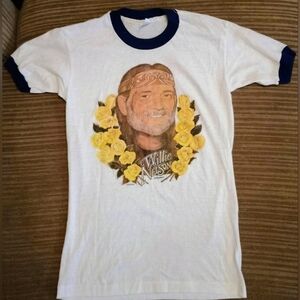 Vintage Willie Nelson Graphic T-Shirt - White and Blue